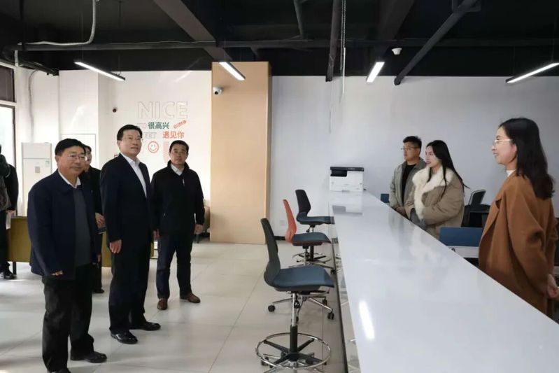 市領(lǐng)導(dǎo)到湖西校區(qū)走訪調(diào)研